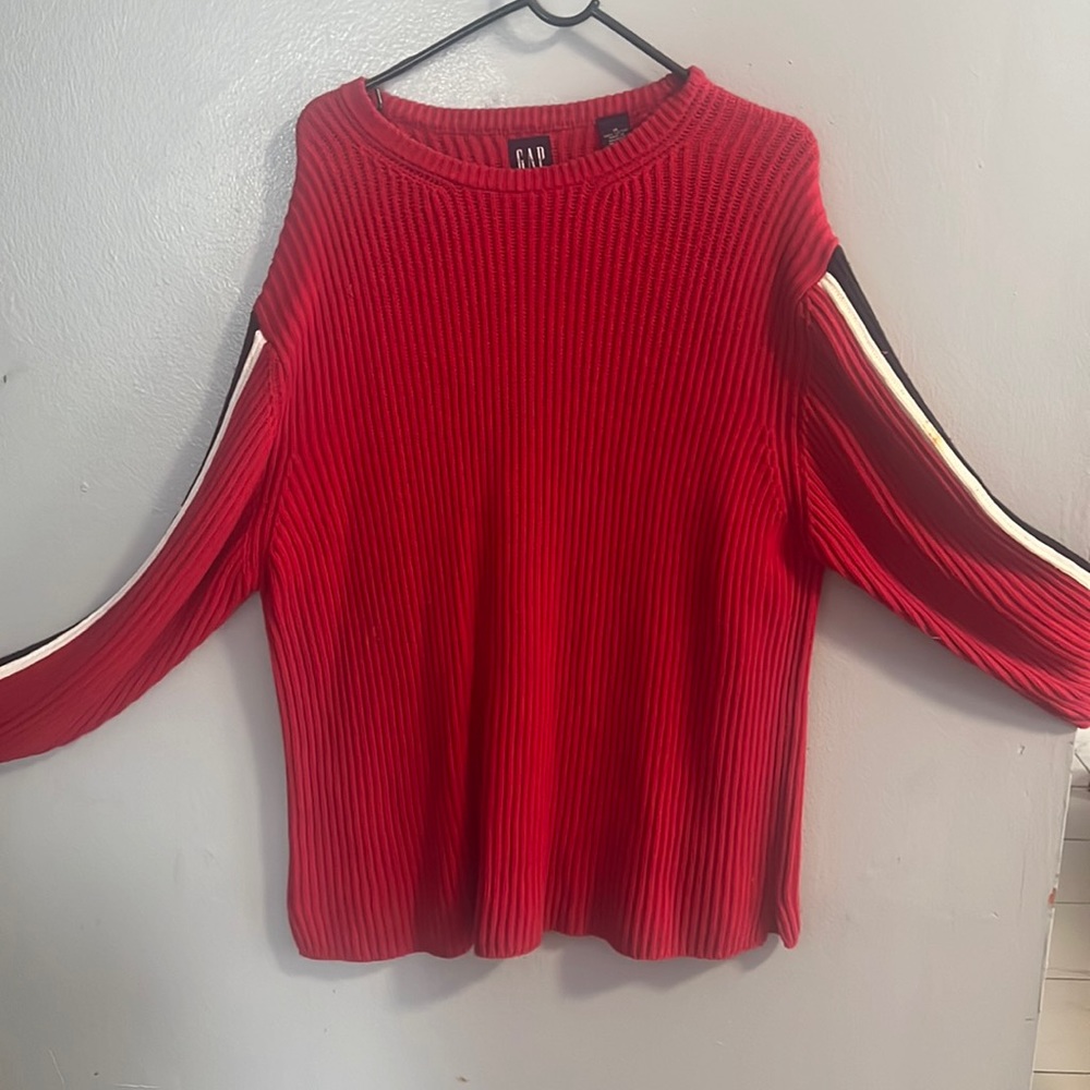 Gap sweater size: M